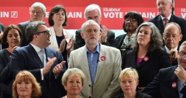 Shadow Health Secretary Heidi Alexander stands beside Jeremy Corbyn (C) during a referendum campaign earlier this month.