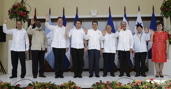 Leaders from the member-states of the Central American Integration System pose for the family photo at the 47th meeting of the heads of state and government, Roatan, Honduras, June 30, 2016.