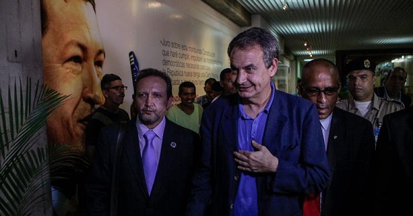 Former Spanish Prime Minister Jose Luis Zapatero arrives in Venezuela to help facilitate direct talks between the government and the opposition, July 8, 2016.