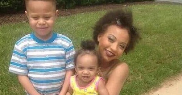 Undated picture circulating on social media shows Korryn Gaines with her two children.