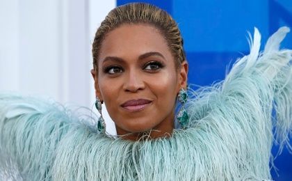 Beyonce arrives at the 2016 MTV Video Music Awards in New York, August 28, 2016.