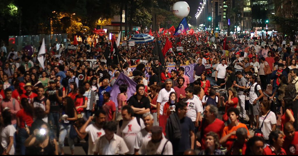 Massive protests across the country urged senators to vote against the impeachment of President Rousseff.