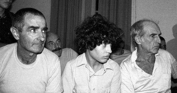 Former guerrilla Jose Mujica (L), with fellow political prisoners Adolfo Wassen Jr. and Mauricio Rossenco the day they were freed, March 14, 1985.