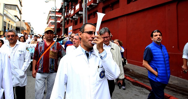 Guatemala doctors protest lack of funding and medical supplies and poor healthcare quality in Guatemala in Nov. 2015.