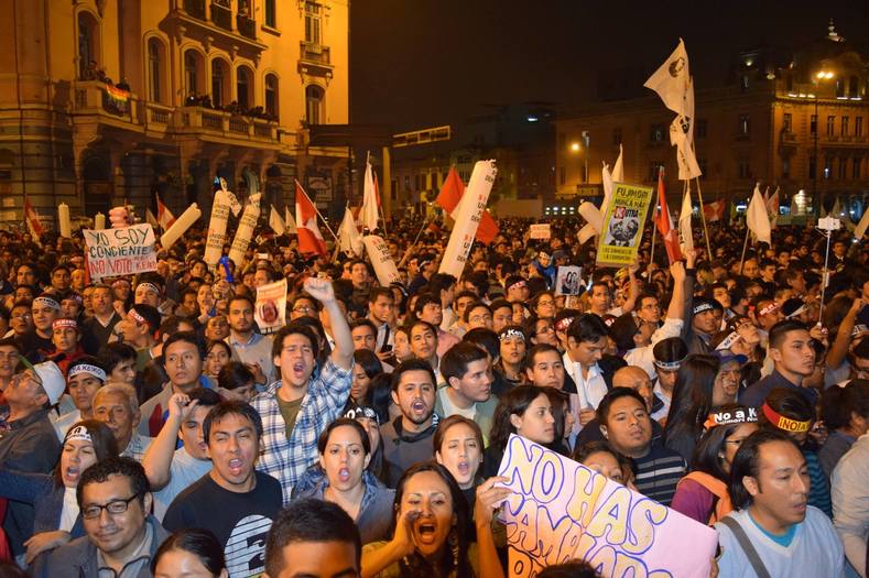At least 40,000 activists marched in the rally in Lima, Peru, May 31, 2016.