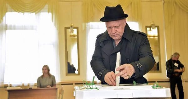 Russians vote in parliamentary elections, Sept. 18, 2016.