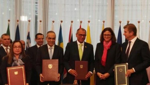 Ecuadorian officials and representatives from the EU signed Friday a trade agreement.