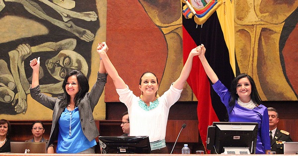 President of the National Assembly Gabriela Rivadeneira (c), with Marcela Aguiñaga (l) second vicepresiden and Rossana Alvarado (r) first vicepresident. Archive photo of April, 2014.