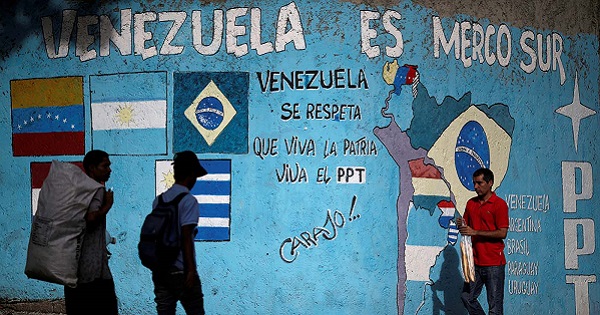 A mural in Caracas reads: 'Venezuela is Mercosur'