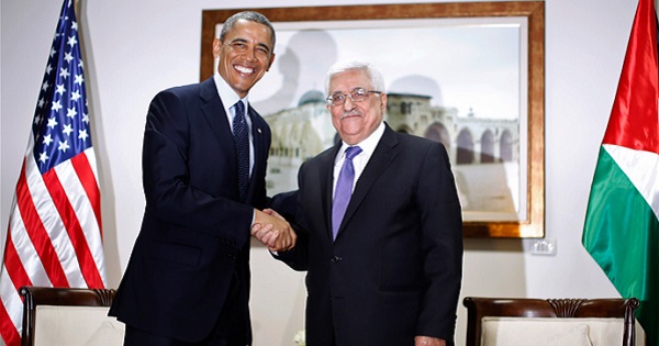 Barack Obama participates in a bilateral meeting with Palestinian President Mahmoud Abbas (R) at the Muqata Presidential Compound in Ramallah March 21, 2013.