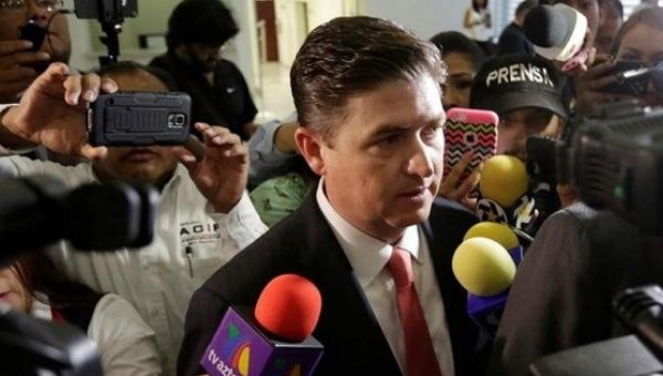 Rodrigo Medina, former governor of Nuevo Leon state, talks to the media upon his arrival to a court in Monterrey, Mexico, Aug. 8, 2016.