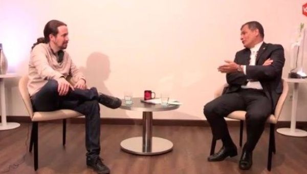 Pablo Iglesias interviewing Ecuador's President Rafael Correa for La Tuerka program in Spain