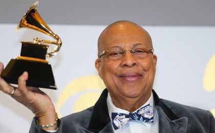 Chucho Valdes holds his award during the 59th Annual Grammy Awards in Los Angeles, Feb. 12, 2017.