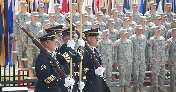 Members of the Indiana National Guard Honor Guard during a ceremony, Aug. 26, 2009.