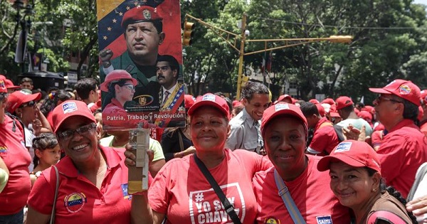 Supports of President Nicolas Maduro show their support in Caracas, April 26, 2017.