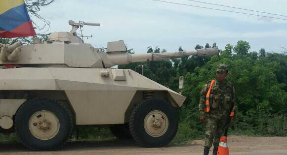 Colombian armored combat vehicles were posted only a few meters from the Venezuelan border.