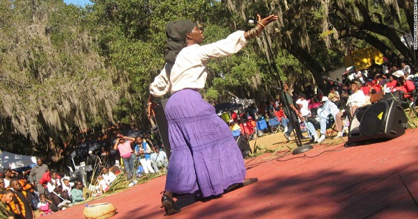 Descendants of West Africans residing in the U.S. states of South Carolina and Georgia, the Gullah/Geechee have been able to maintain key aspects of their culture intact, including their language, culture and customs.