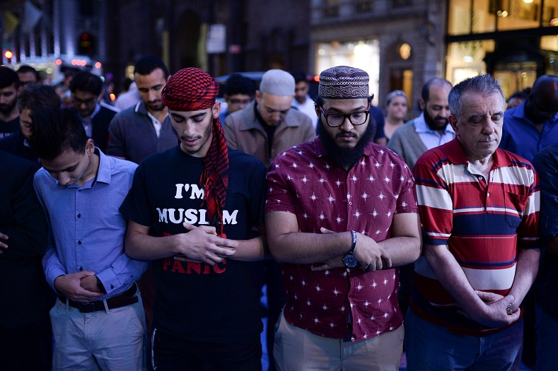 Muslim activists pray the Maghrib sunset prayer before having Iftar, a meal Muslims eat after sunset during Ramadan, outside Trump Tower in Manhattan, New York, U.S., June 1, 2017. 