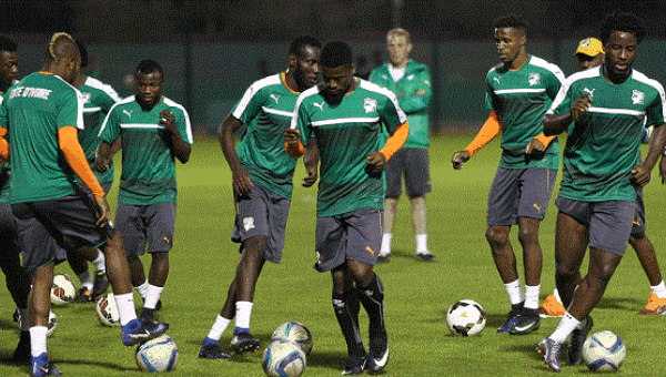 Ivory Coast's players take part in a training session in Al-Ain on Jan. 7, 2017, ahead of the 2017 African Cup of Nations in Gabon.