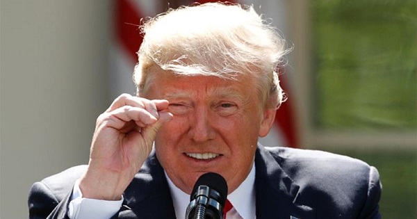 US President Donald Trump refers to amounts of temperature change as he announces his decision that the US will withdraw from the Paris Climate Agreement.