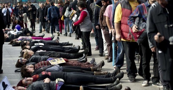 In Santiago, Chile, protesters lay down to represent victims of femicide in June 2015