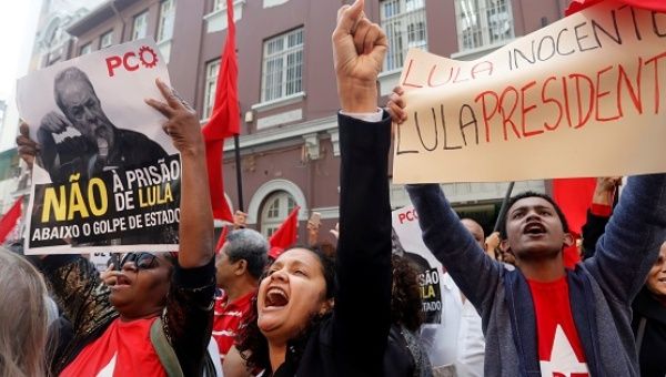 Protests against Brazil's Temer and in support of Lula.