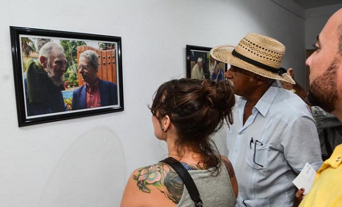 Cuban exhibition on Fidel highlights the revolutionary leader's personal moments.