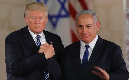 U.S. President Donald Trump (L) with Israeli Prime Minister Benjamin Netanyahu (R).