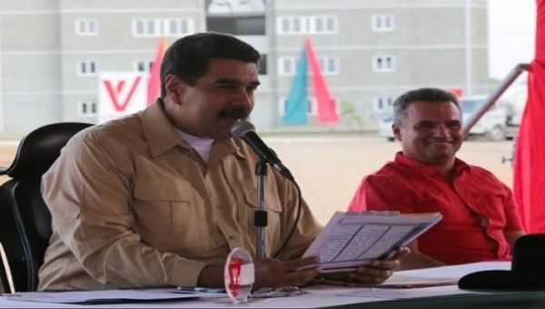 The Venezuelan people will teach the world a lesson in democracy, said President Nicolas Maduro.