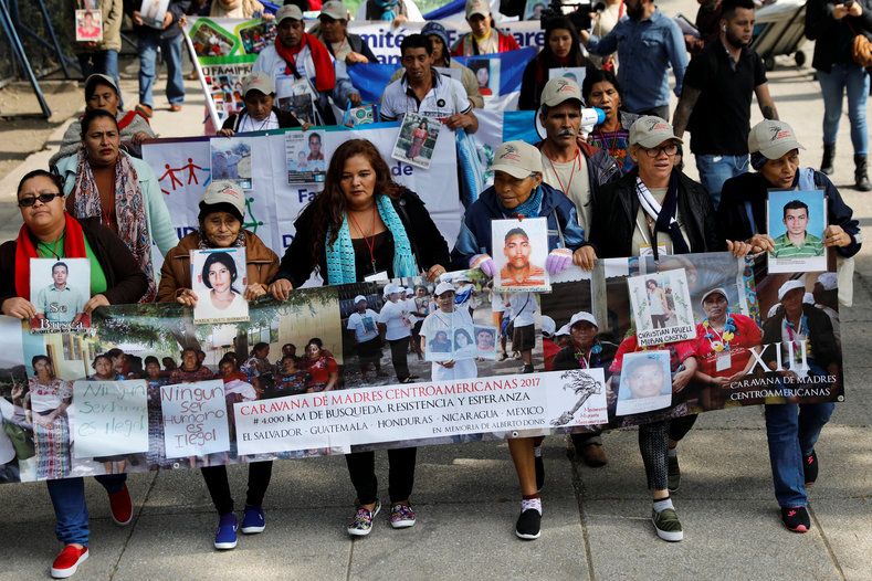 Not only searching for their children, the Caravan also protests against the policies of Mexico and the United States that cause institutional violence against their children.