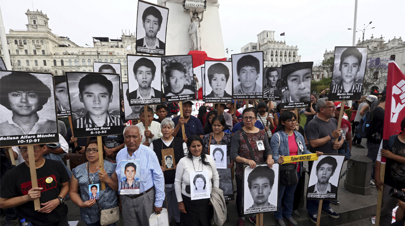 Peruvians Protest Fujimori's Pardon and Impunity