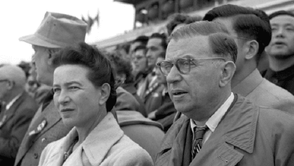 French philosophers, Simone de Beauvoir and Jean-Paul Sartre are seen together. 