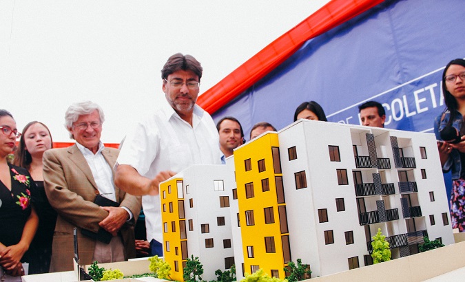 Recoleta Mayor, Daniel Jadue, at the inauguration of the Popular Real Estate building on Social Justice St.