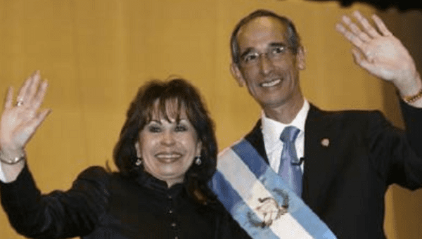 Former Guatemala's President Alvaro Colom and his former wife first lady Sandra Torres de Colom wave after his inauguration in Guatemala City January 14, 2008.