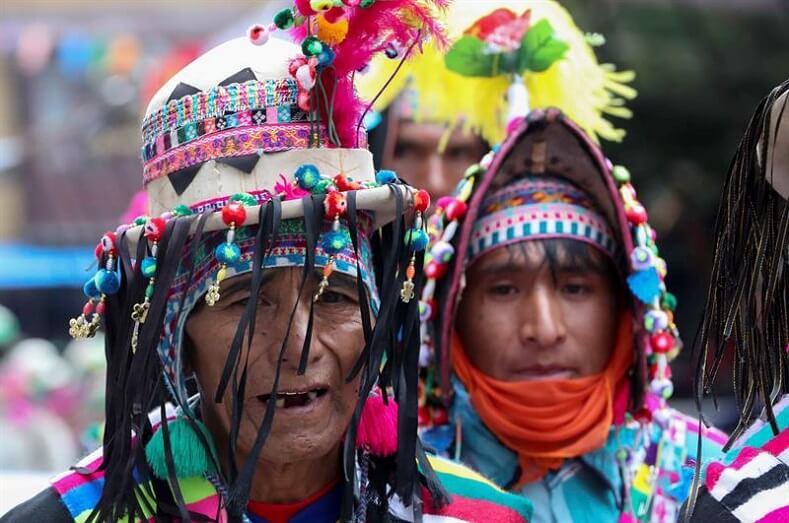The tradition is kept alive through generations being handed from one to the next. Campesinos and indigenous people participate every year.