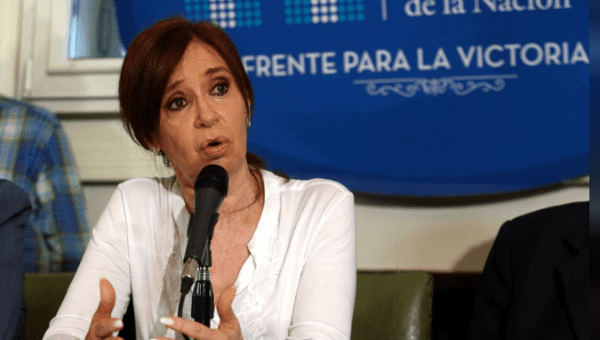 Former Argentine President and Senator Cristina Fernandez de Kirchner speaks during a news conference at the Congress in Buenos Aires, December 7, 2017. 
