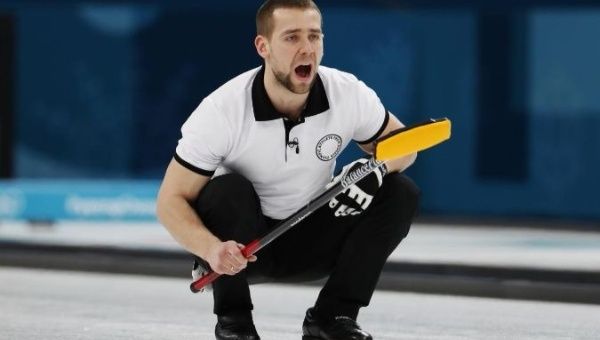 Russian curler Aleksandr Krushelnitckii