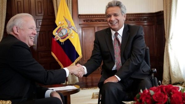 The two met in Quito's National Assembly.