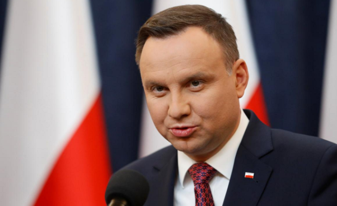 Poland's President Andrzej Duda speaks during a news conference, after the European Commission announced its decision to launch Article 7 procedure, at the Presidential Palace in Warsaw, Poland December 20, 2017