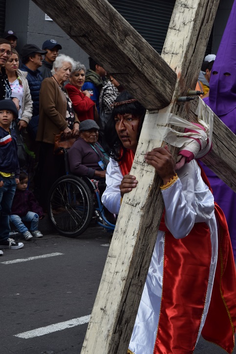 Dressed in a robe and crown of thorns, the Companions of the All Powerful Jesus (Jesús del Gran Poder) followed Christ’s footsteps, taking up their crosses and carrying them down the ancient cobbled streets and up the steep hills.