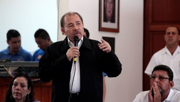 President Ortega addresses opposition sectors during dialogue.