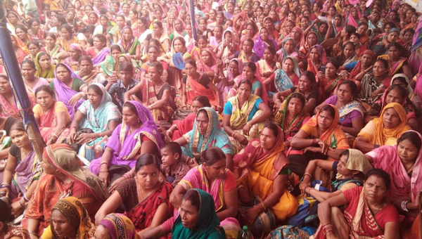 The massive protests led by the All India Federation of Anganwadi workers have garnered support from several leftist trade unions, such as Center of Indian Trade Unions, CITU. 