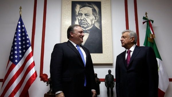 AMLO meets U.S. Secretary of State Mike Pompeo.