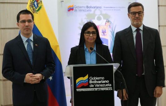 Delcy Rodríguez rejected the media campaign regarding Venezuelan migration to the representative of the International Organization for Migration.