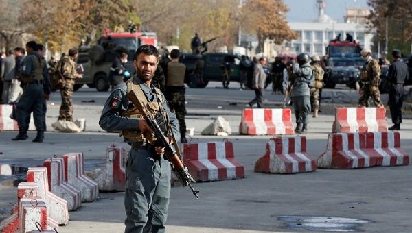 Afghan policemen keep watch at the site of a blast in Kabul, Afghanistan November 12, 2018. REUTERS/Omar Sobhani.