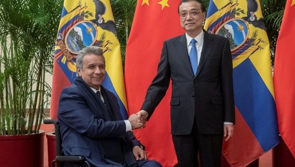 China's Premier Li Keqiang welcomes Ecuadorean President Lenin Moreno at the Great Hall of the People in Beijing.