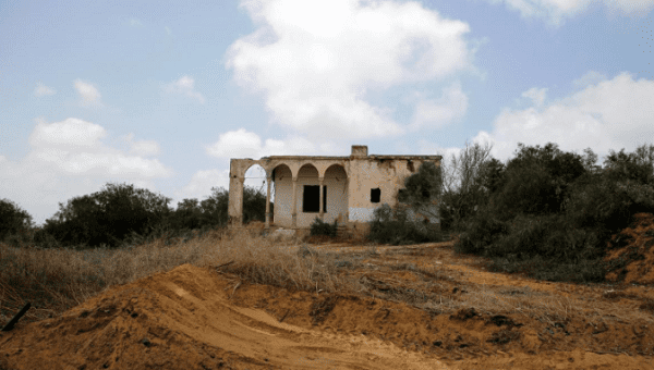 An old Arab building, which was part of the Palestinian village of Hiribiya  May 11, 2018. 
