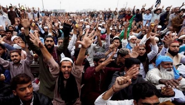 Pakistani men protesting against Asia Bibi, the Christian woman charged with blasphemy. 