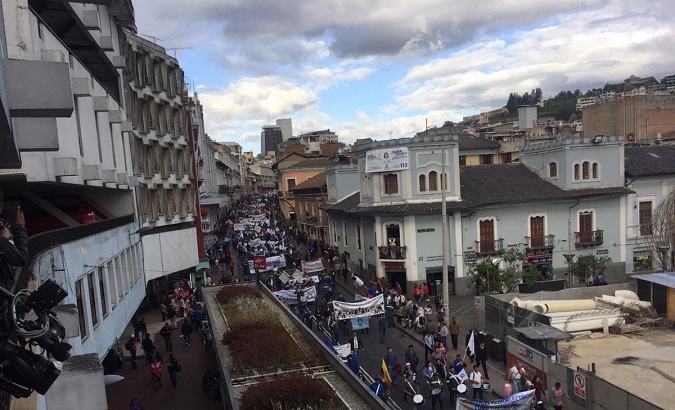 Masses in Quito, Ecuador, are calling against privatization of public institutions, and violations against workers' communities.