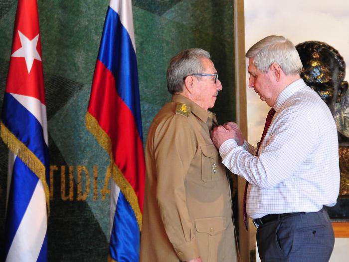 Raul Castro recieved the Order of Lenin award.